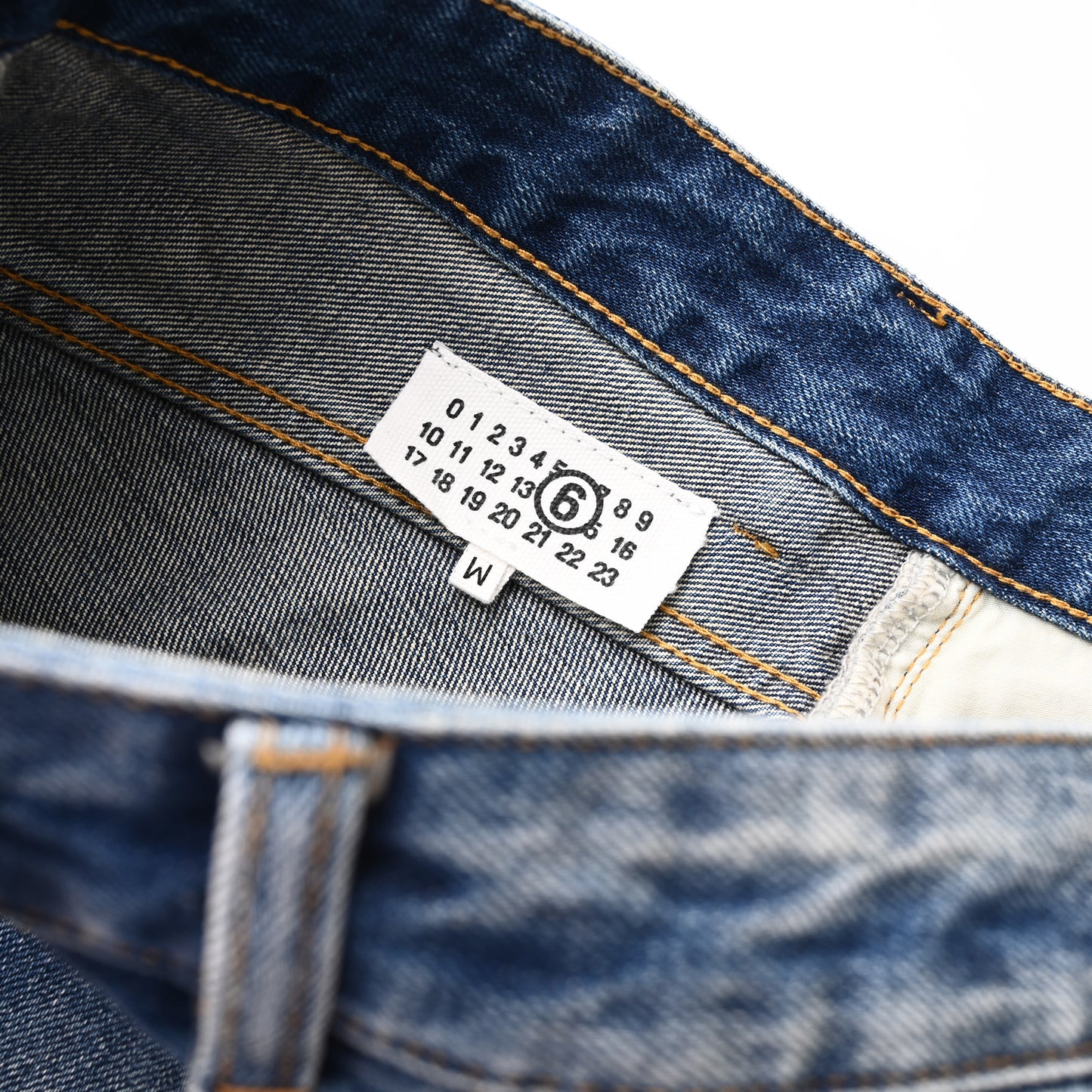 MM6 Maison Margiela twist jeans