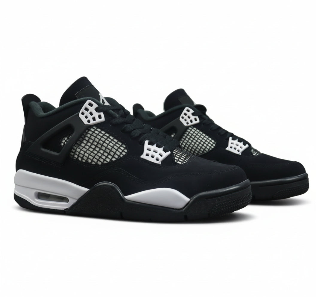 Air Jordan 4 "White Thunder"