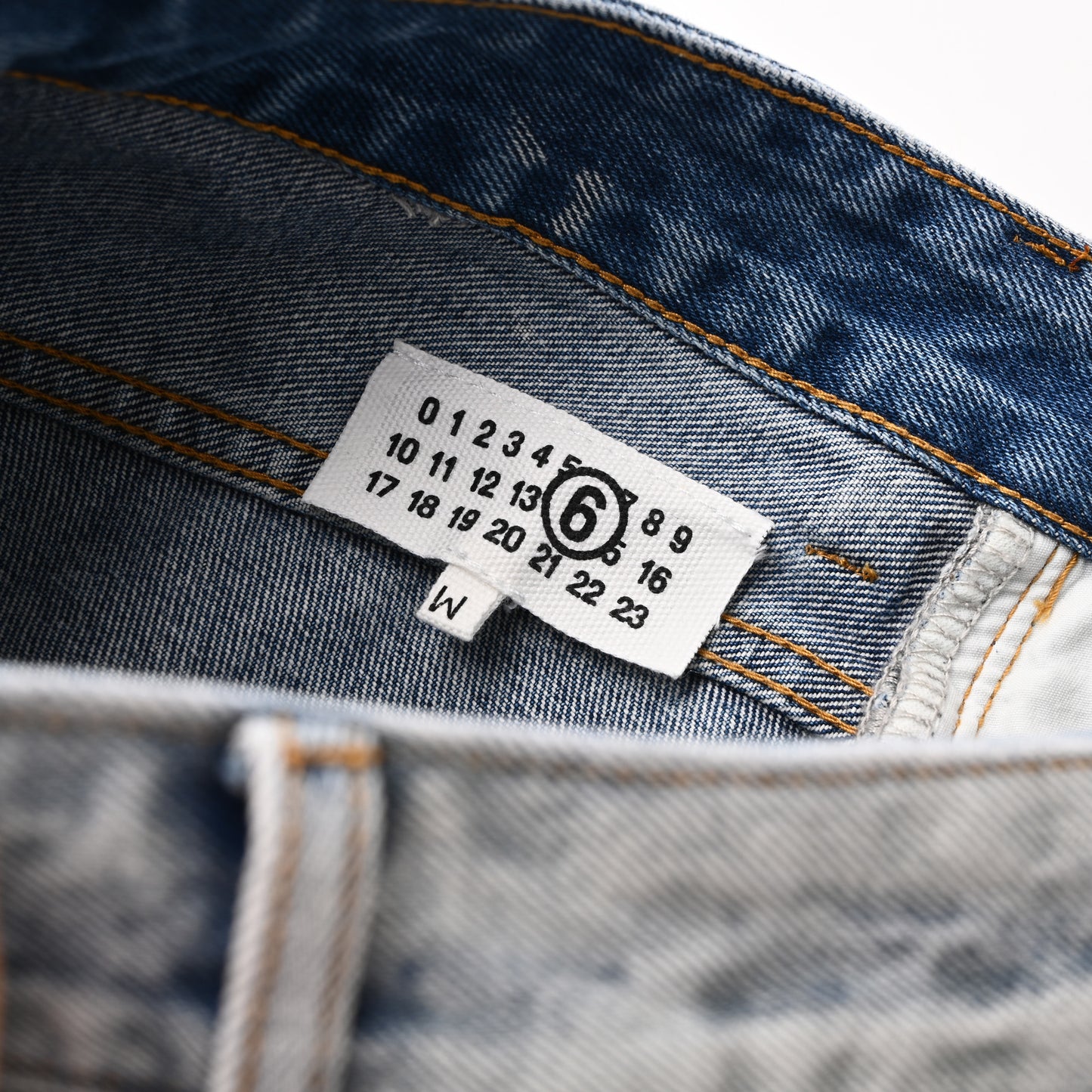 MM6 Maison Margiela twist jeans